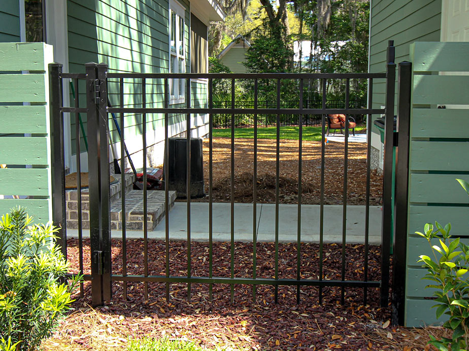 Fence Gates in Southeast Georgia