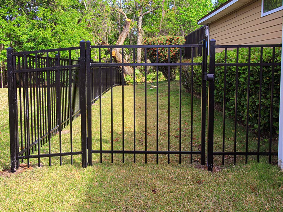 Fence Gates in Southeast Georgia