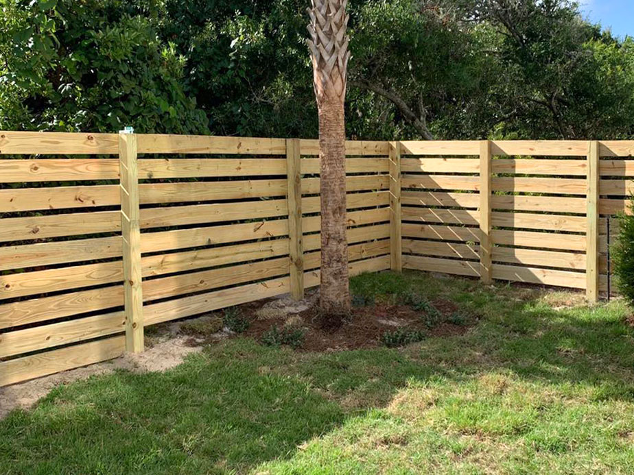 wood fence Hilliard Florida